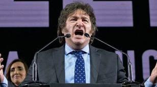 Mart&iacute;n Sabbatella: &ldquo;El Gobierno est&aacute; cocinando la entrega total del pa&iacute;s&rdquo;