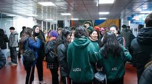 La Universidad de Morón recibió a miles de estudiantes en su Expo de Orientación Vocacional