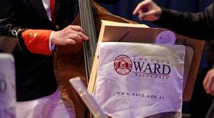 La Banda del Colegio Ward se presenta en UNLaM con un concierto solidario