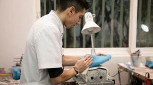 Más de 25 mil vecinos se capacitan en oficios con salida laboral