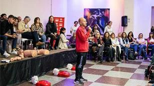 Mor&oacute;n fortaleci&oacute; el v&iacute;nculo con instituciones educativas en una jornada de di&aacute;logo