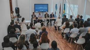 La Universidad de Mor&oacute;n fortalece la formaci&oacute;n en pol&iacute;ticas p&uacute;blicas de seguridad