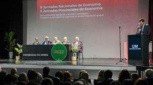 La UM fue sede de un encuentro nacional sobre los desaf&iacute;os de la econom&iacute;a argentina