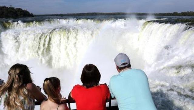 La llegada de turistas a destinos argentinos aumentó 10%