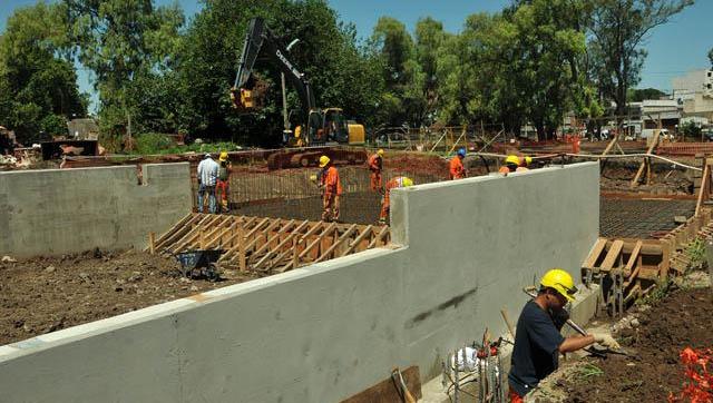 Avanza la obra del túnel ferroviario que se construye en El Palomar