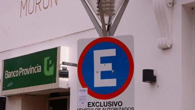 Denuncia penal contra Tagliaferro por polémico cambio en el estacionamiento