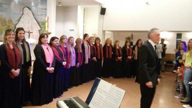 El coro femenino de Morón celebró sus 40 años