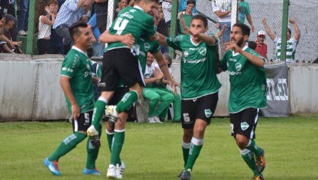 Ituzaingó le ganó de local a Deportivo Paraguayo