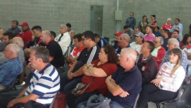Se realizó asamblea extraordinaria en el Deportivo Morón