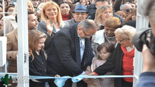Descalzo y Magario inauguraron un Centro de Atención de Adultos Mayores