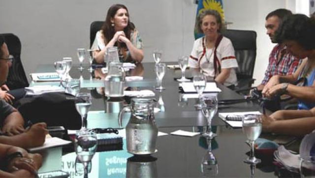 Fernández se reunió con representantes provinciales y locales de la red pública de salud AMBA