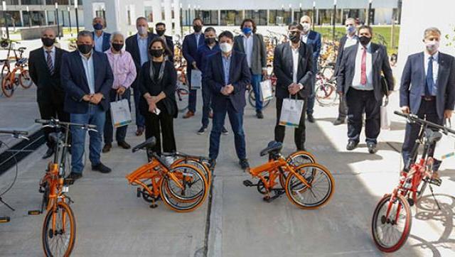 La UNLaM recibió bicicletas para descomprimir el uso del transporte público