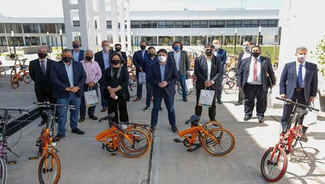 Mil bicicletas para estudiantes de universidades del conurbano