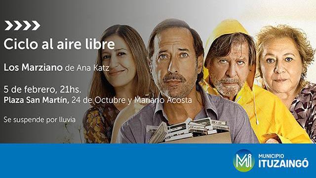 Cine al aire libre en la plaza San Martín
