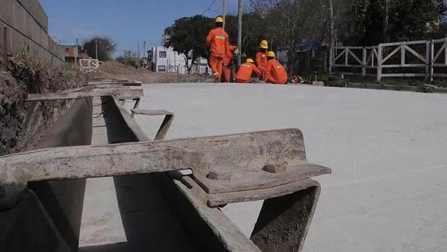 Avanzan las obras hidráulicas y de pavimento en la calle Hortiguera