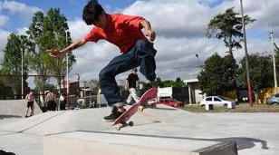 Inauguraron nueva pista de Skate en la plaza San Juan 