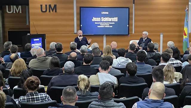 Juan Schiaretti en la Universidad de Morón: “El desarrollo federal es clave para el futuro del país”