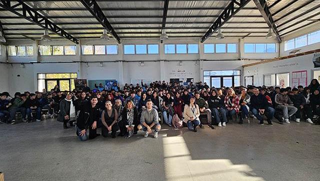 Jóvenes de Moreno se forman como promotores de Seguridad Vial