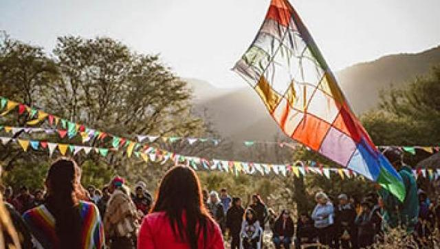 Moreno celebra el Inti Raymi con una vigilia ancestral junto a comunidades indígenas en Los Robles