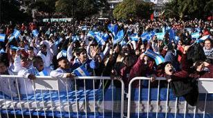 Más de 4500 estudiantes de Morón prometieron fidelidad a la Bandera Nacional