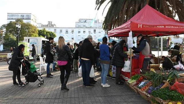 Ferias barriales en Morón: alimentos frescos y descuentos con Cuenta DNI