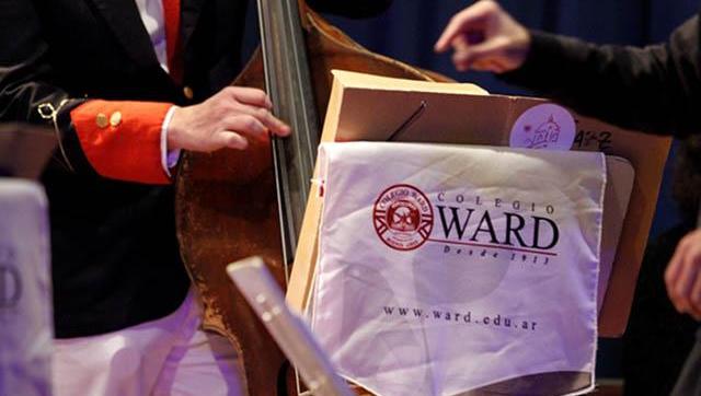 La Banda del Colegio Ward se presenta en UNLaM con un concierto solidario